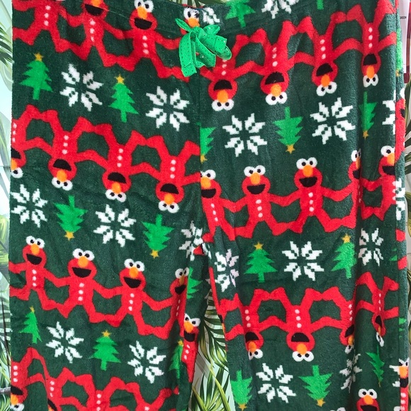 Brand new women’s size large Elmo fleece pajama pants. - Picture 3 of 7